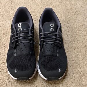 On Clouds Running Black  Athletic Sneakers